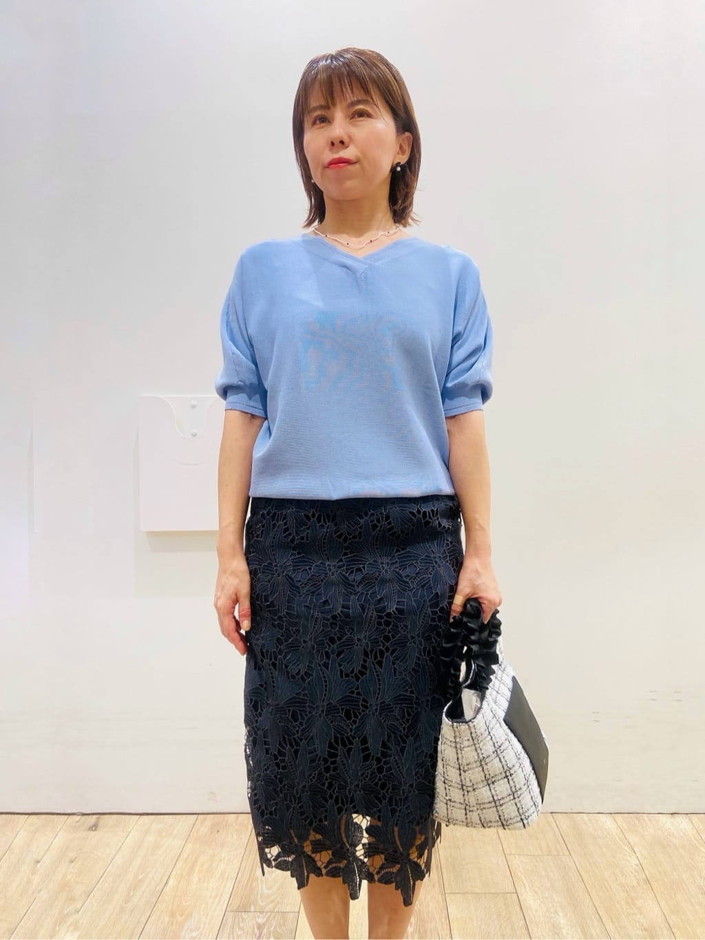 YUKOさんの「index｜《5色展開》前後2WAY ドルマンスリーブニット【UVケア／抗ピル／洗濯機洗い可】」を使ったコーディネート