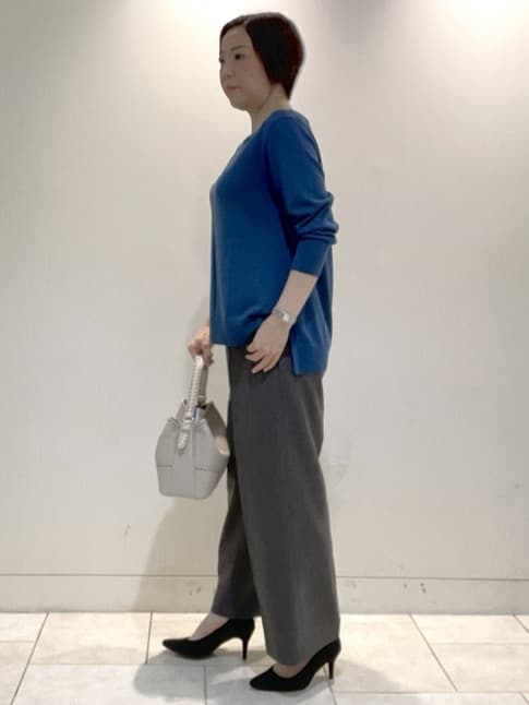 フミさんの「Reflect｜【ちくちくしない／アンサンブル可／通勤におすすめ◎】オフボディニット」を使ったコーディネート