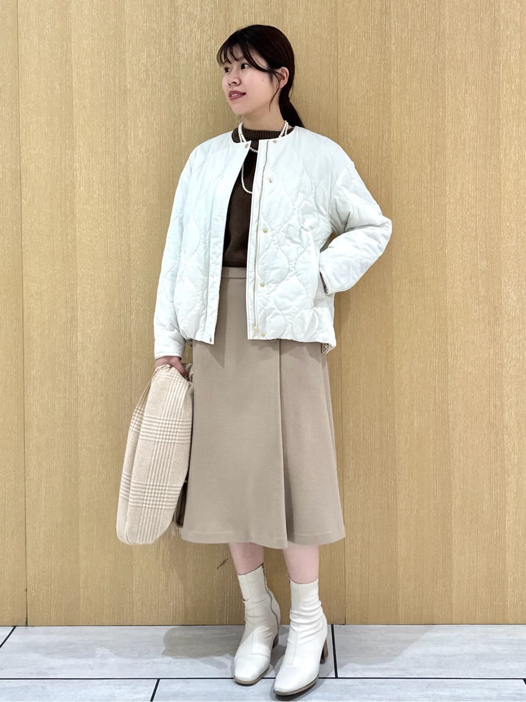 nanaさんの「UNTITLED｜【セットアップ可/ゆったり】ウール混ラメニット」を使ったコーディネート