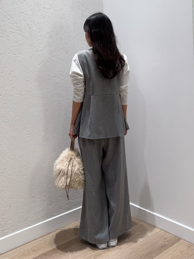 NOZOMIさんの「Dessin｜【選べる首元デザイン/洗える】クルーネックロングTシャツ」を使ったコーディネート