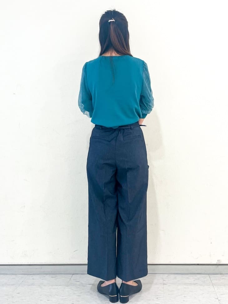 なおさんの「index｜《5色展開》マジョリカプリーツスリーブニット【洗濯機洗い可】」を使ったコーディネート