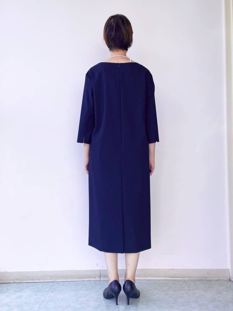 aliceさんの「UNTITLED｜【洗える/ストレッチ性】スーツライク ストライプワンピース」を使ったコーディネート