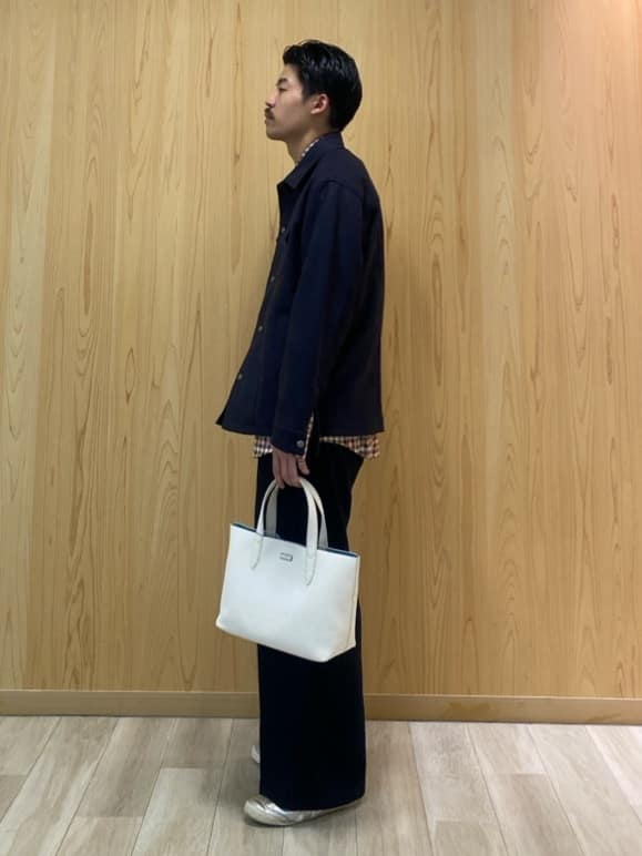 石井友也さんの「TAKEO KIKUCHI｜マルチギンガムチェック シャツ」を使ったコーディネート