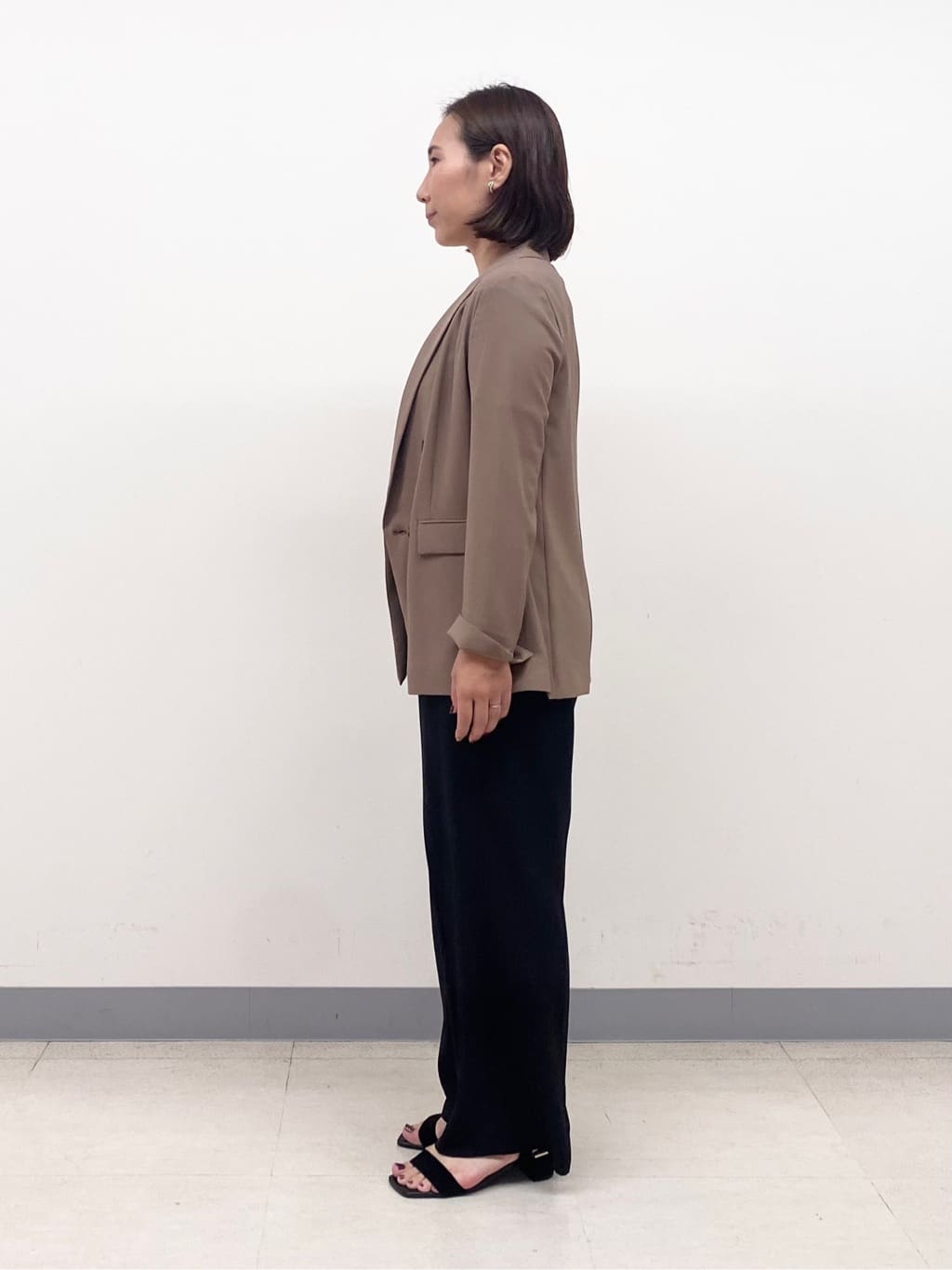 YUKARIさんの「INDIVI｜【軽く羽織れる！】ダブルジャケット」を使ったコーディネート