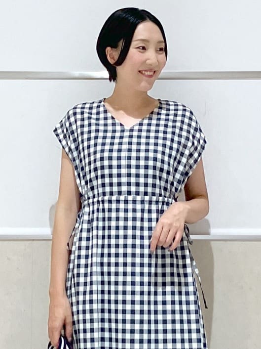 eriko さんの「Dessin｜【リンクコーデ・洗える】ウエストドロスト付きチェック柄ワンピース」を使ったコーディネート