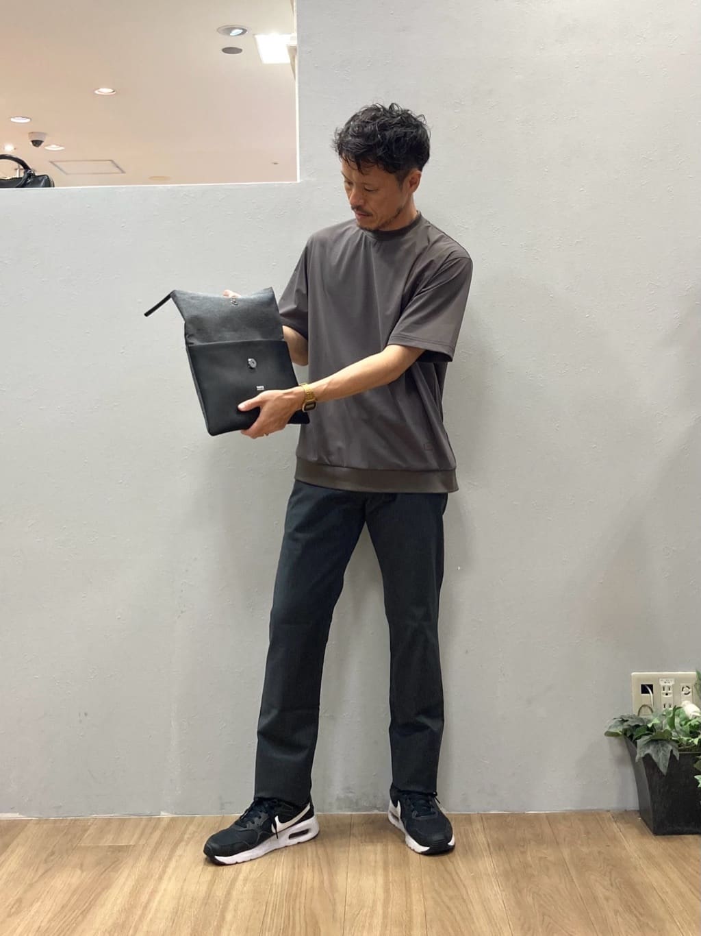 シュンさんの「TAKEO KIKUCHI｜【COOL CITY WEAR】テーラードTシャツ /接触冷感」を使ったコーディネート
