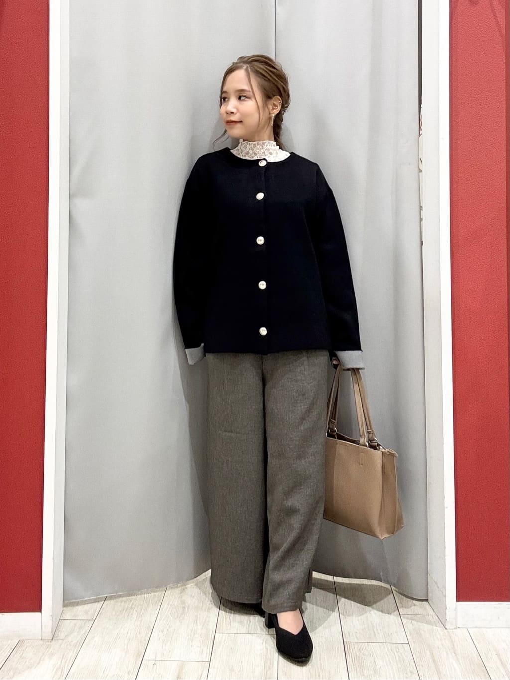 shioさんの「SHOO･LA･RUE｜【S-LL】上品なレースハイネックトップス」を使ったコーディネート