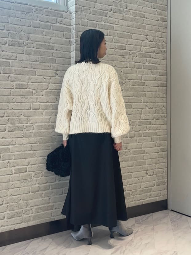 Mikoさんの「INDIVI｜フェイクファーマイクロバッグ」を使ったコーディネート