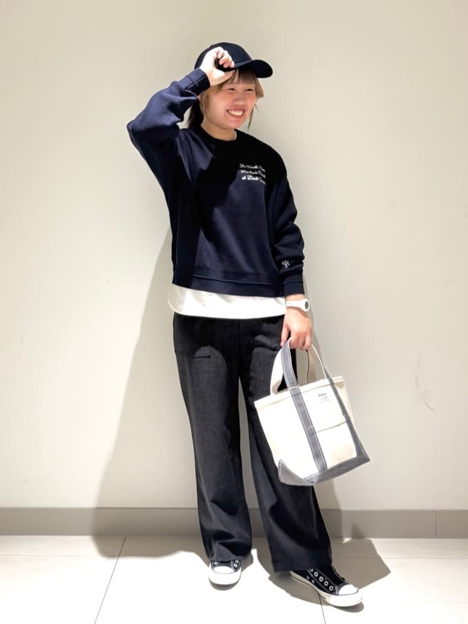 Liriさんの「Dessin｜【選べる首元デザイン/洗える】クルーネックロングTシャツ」を使ったコーディネート