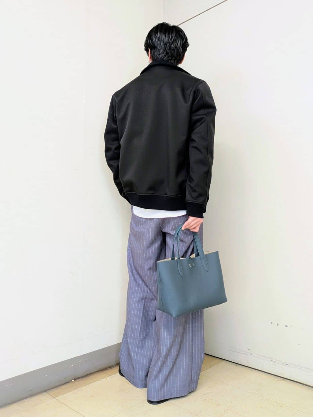 ryoさんの「TAKEO KIKUCHI｜【JUST ONE LAYER】ダウンファブリック ジップアップ リブ ブルゾン」を使ったコーディネート