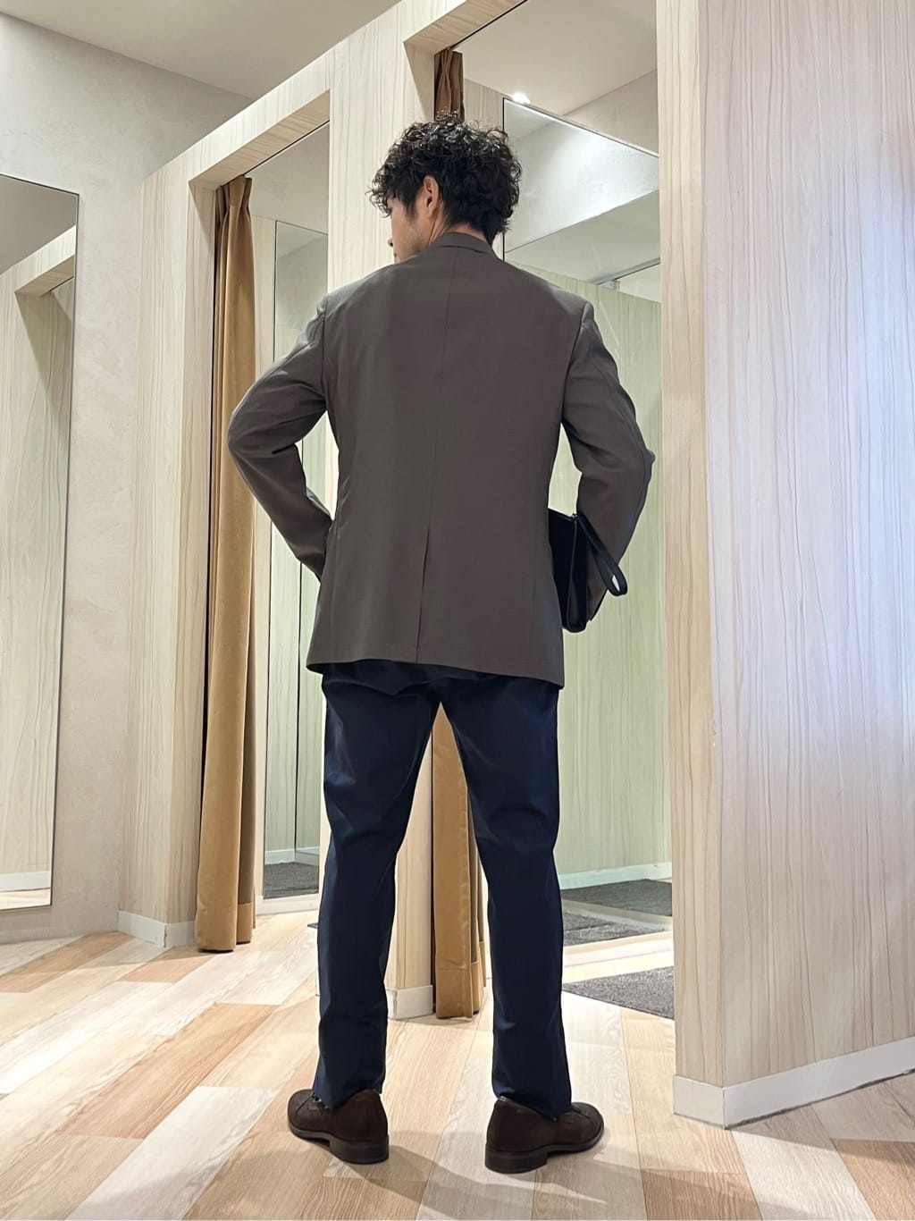 URAさんの「TAKEO KIKUCHI｜【COOL CITY WEAR】アーバンクール ジャケット /接触冷感・吸水速乾」を使ったコーディネート