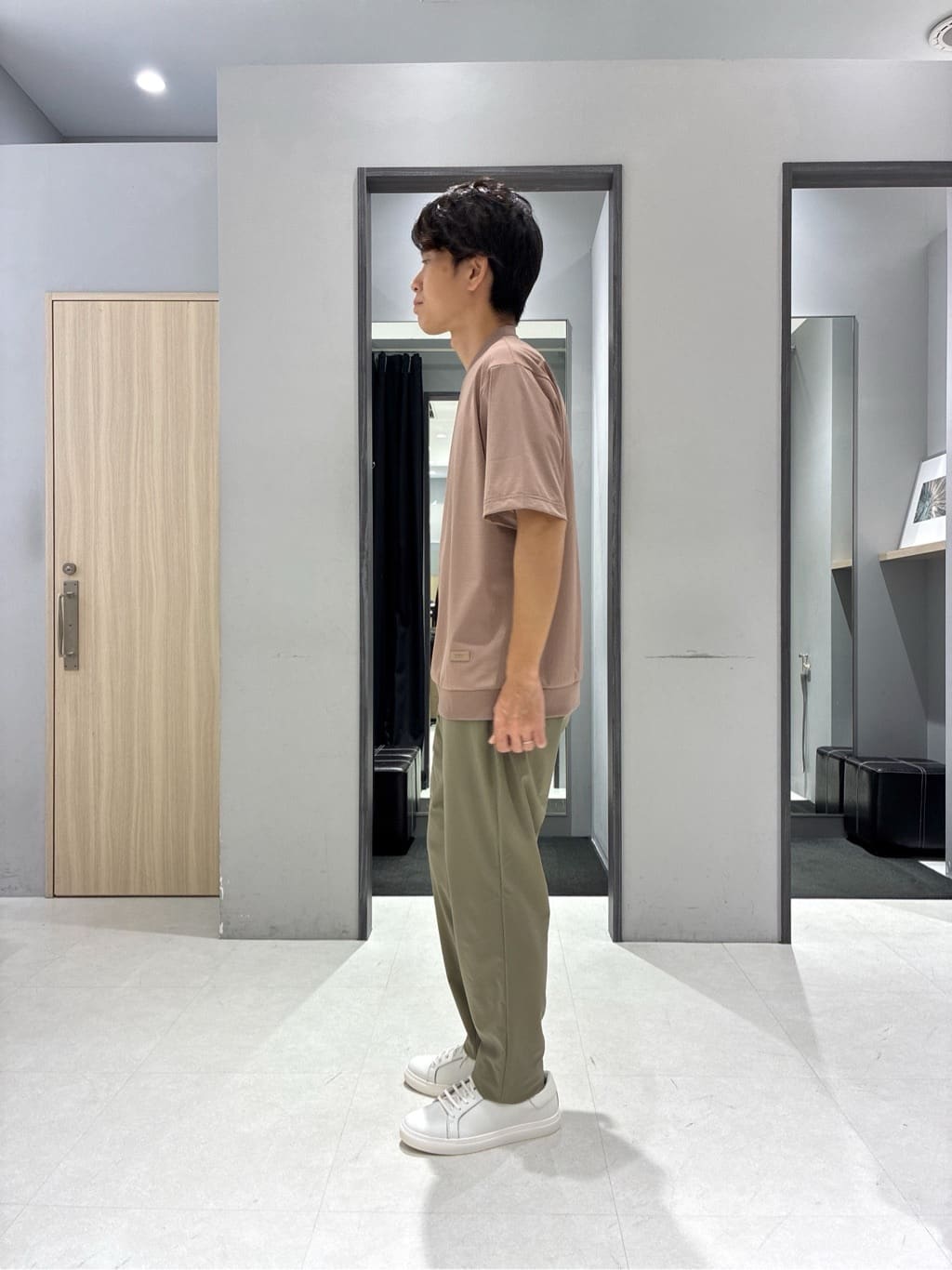 わいずみさんの「TAKEO KIKUCHI｜【COOL CITY WEAR】テーラードTシャツ /接触冷感」を使ったコーディネート