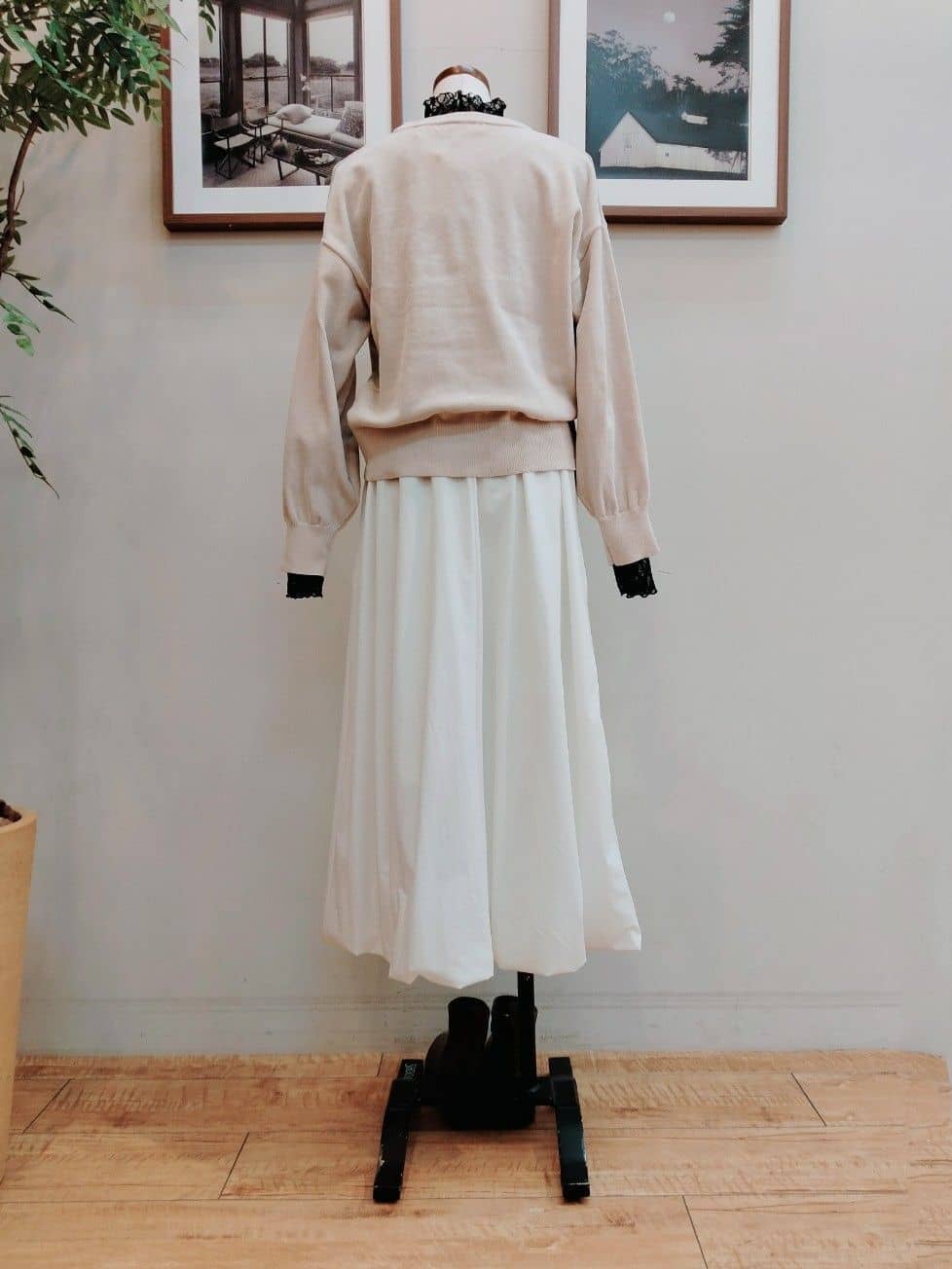 みうらさんの「SHOO･LA･RUE｜【撥水/あったか】たっぷり着られる 中綿モンスターショートコート」を使ったコーディネート