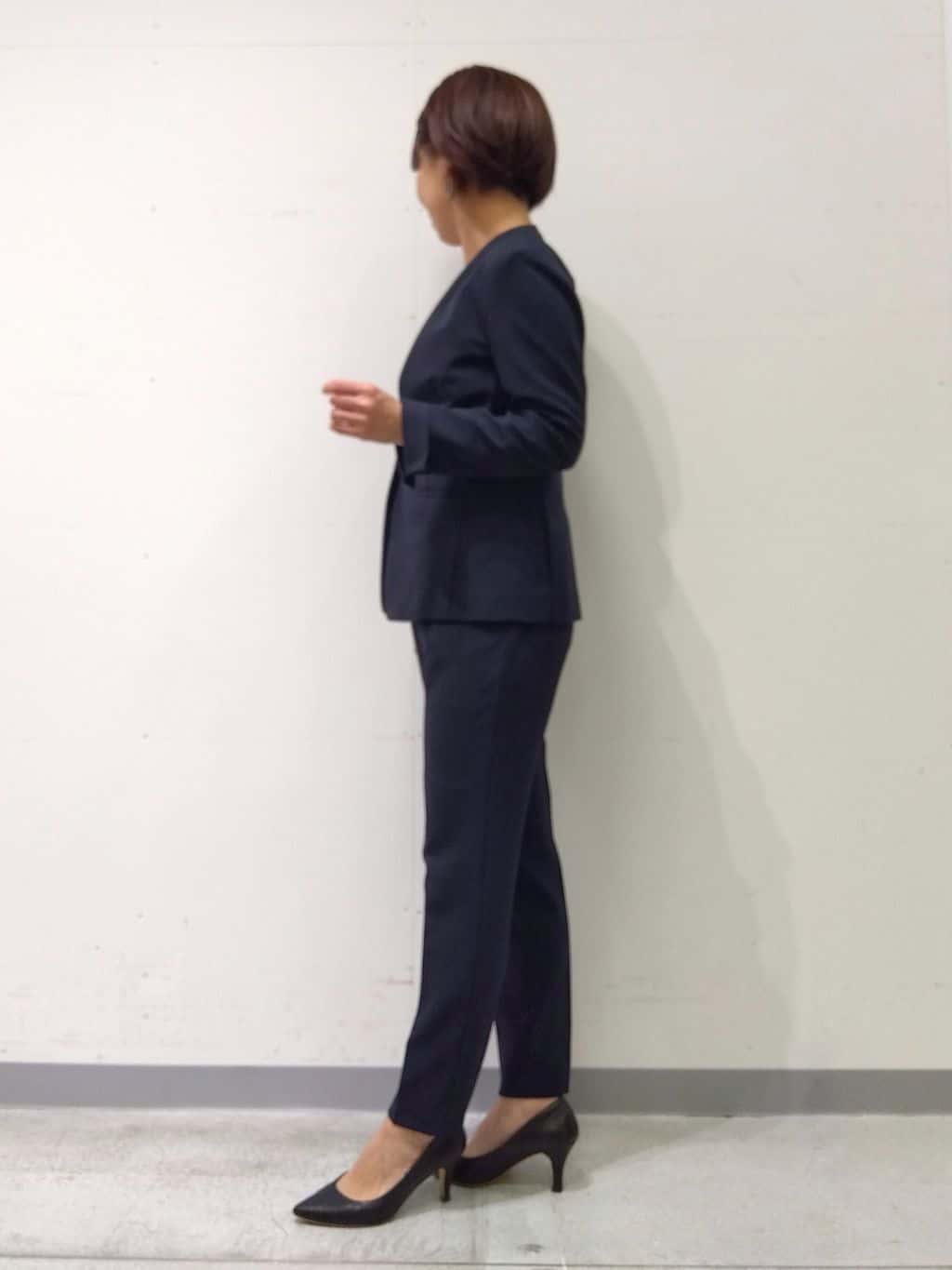 Kさんの「INDIVI｜【定番スーツ／UVケア／洗える】ウール調ノーカラージャケット」を使ったコーディネート
