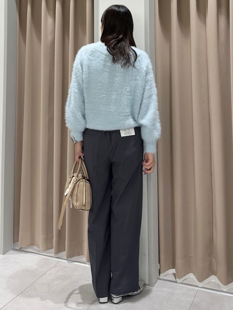 cottonさんの「THE SHOP TK｜着るたびときめく ふんわりフェザーシャギーニット」を使ったコーディネート