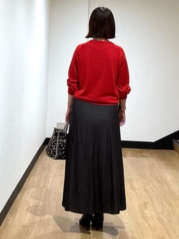 MIKIKOさんの「UNTITLED｜【洗える/1枚で着映え】ソフト裾フレアスカート」を使ったコーディネート