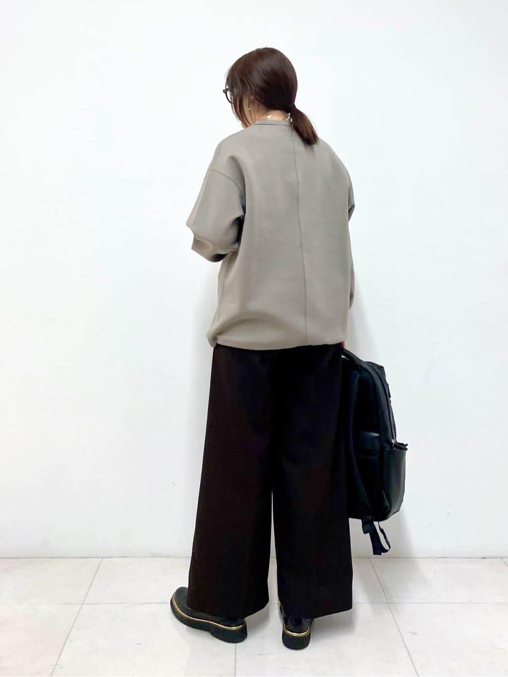 Sawaguchiさんの「DRESSTERIOR｜【撥水加工/荷重軽減】サスペンション リサイクルレザーバックパック」を使ったコーディネート