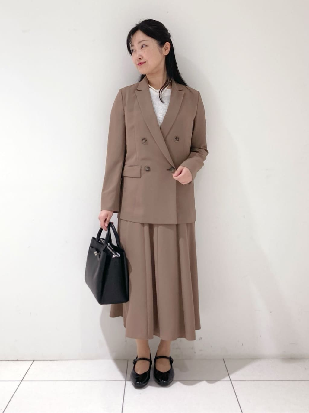 momokoさんの「INDIVI｜【軽く羽織れる！】ダブルジャケット」を使ったコーディネート