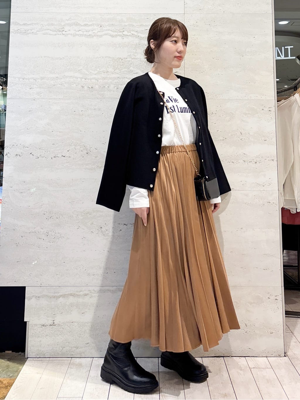 かほさんの「OPAQUE.CLIP｜ロングロゴTシャツ【洗濯機OK】」を使ったコーディネート