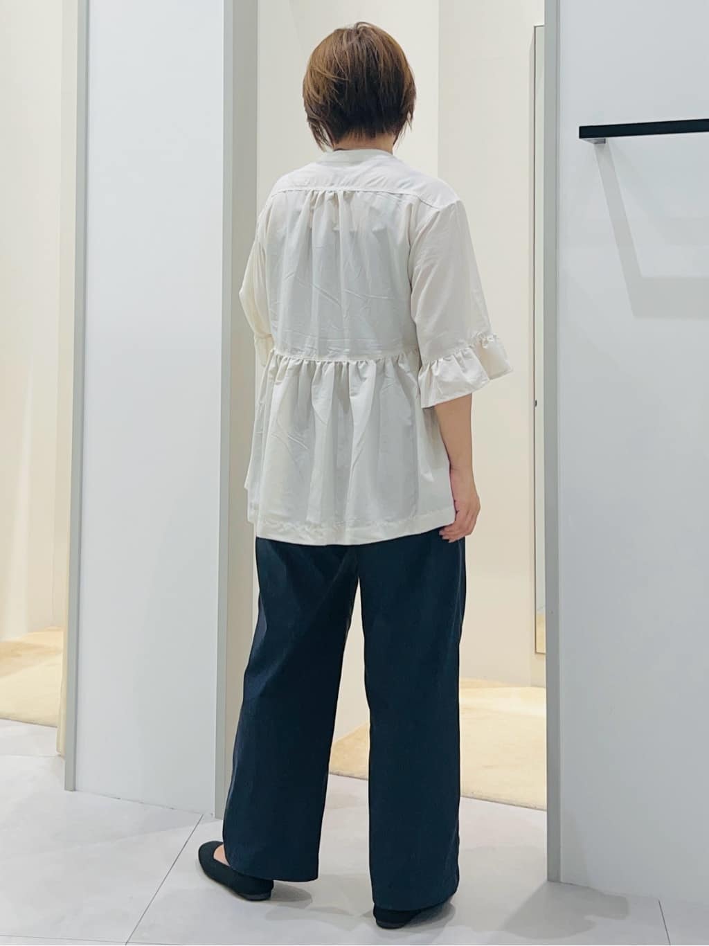 Naruさんの「THE SHOP TK｜フリルチュニックブラウス【洗濯機OK】」を使ったコーディネート
