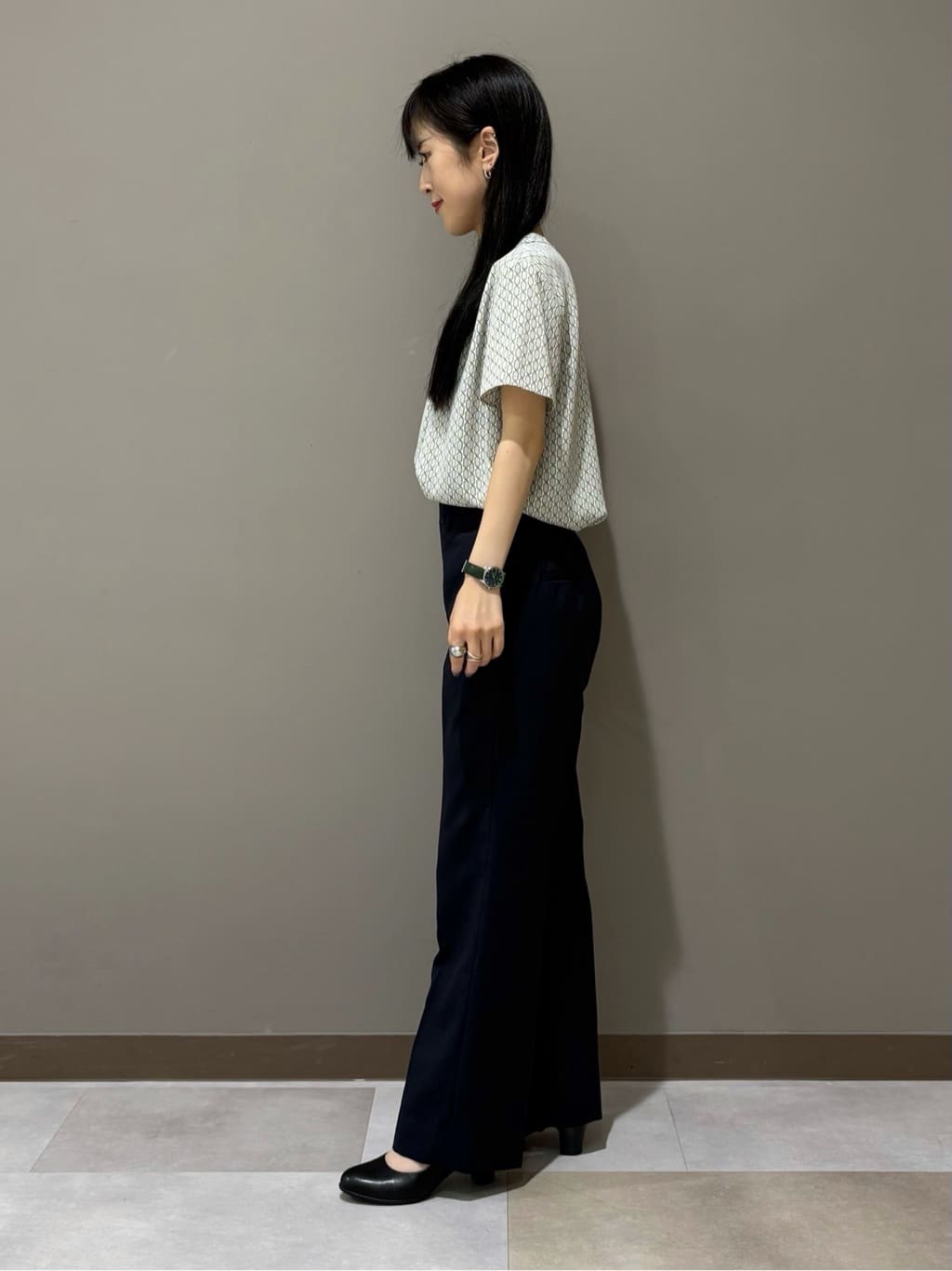 KEIKOさんの「INDIVI｜【UVケア】モノグラム ボウタイデザインブラウス」を使ったコーディネート
