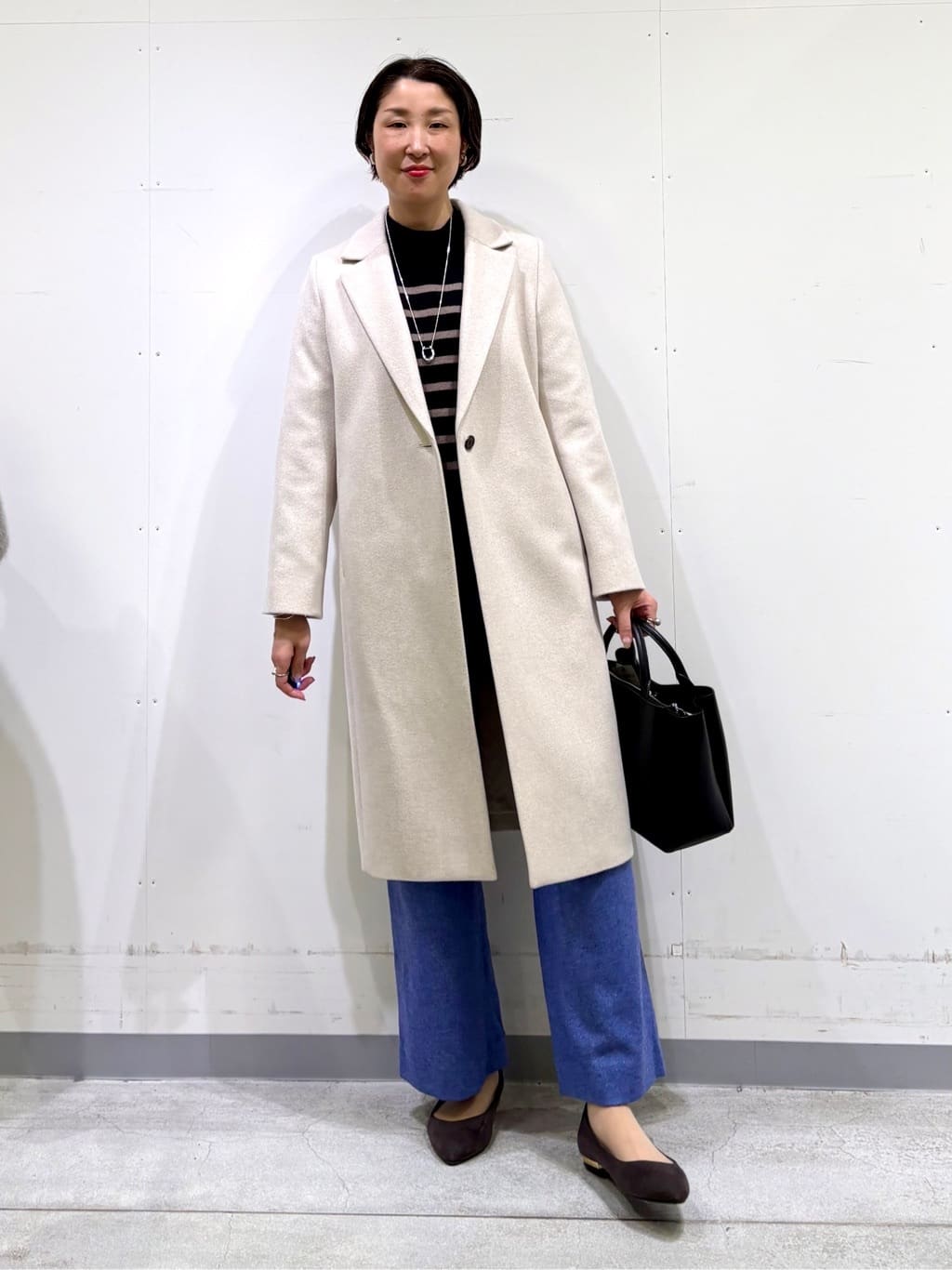yuriさんの「INDIVI｜【冬ニット人気NO．1！／カシミヤ混】ミドルゲージハイネックニット」を使ったコーディネート