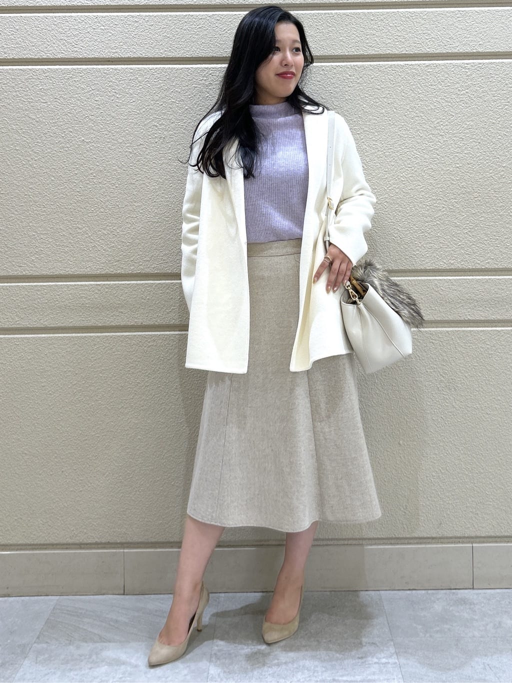 Momokaさんの「COUP DE CHANCE｜【リバー仕立て／裏地無し】軽く羽織れるウールリバーコート」を使ったコーディネート