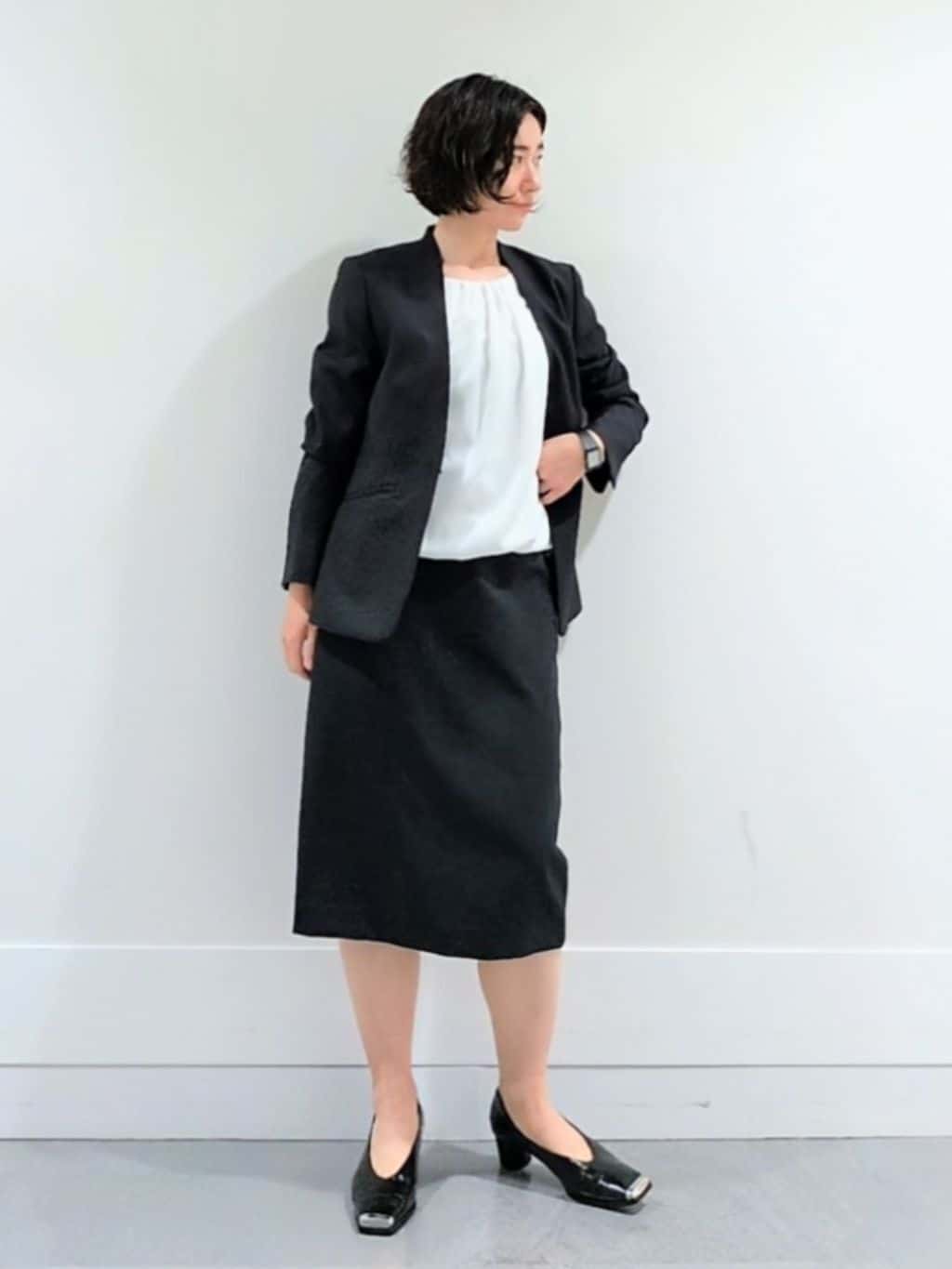 ミズタさんの「UNTITLED｜【洗える/お仕事スーツ】ドライメランジ カラーレスジャケット」を使ったコーディネート