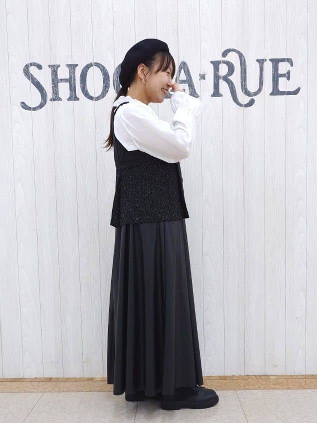 とろろさんの「SHOO･LA･RUE｜【2点セット】着るだけで決まる クラシカルなツイード調セットアップ」を使ったコーディネート