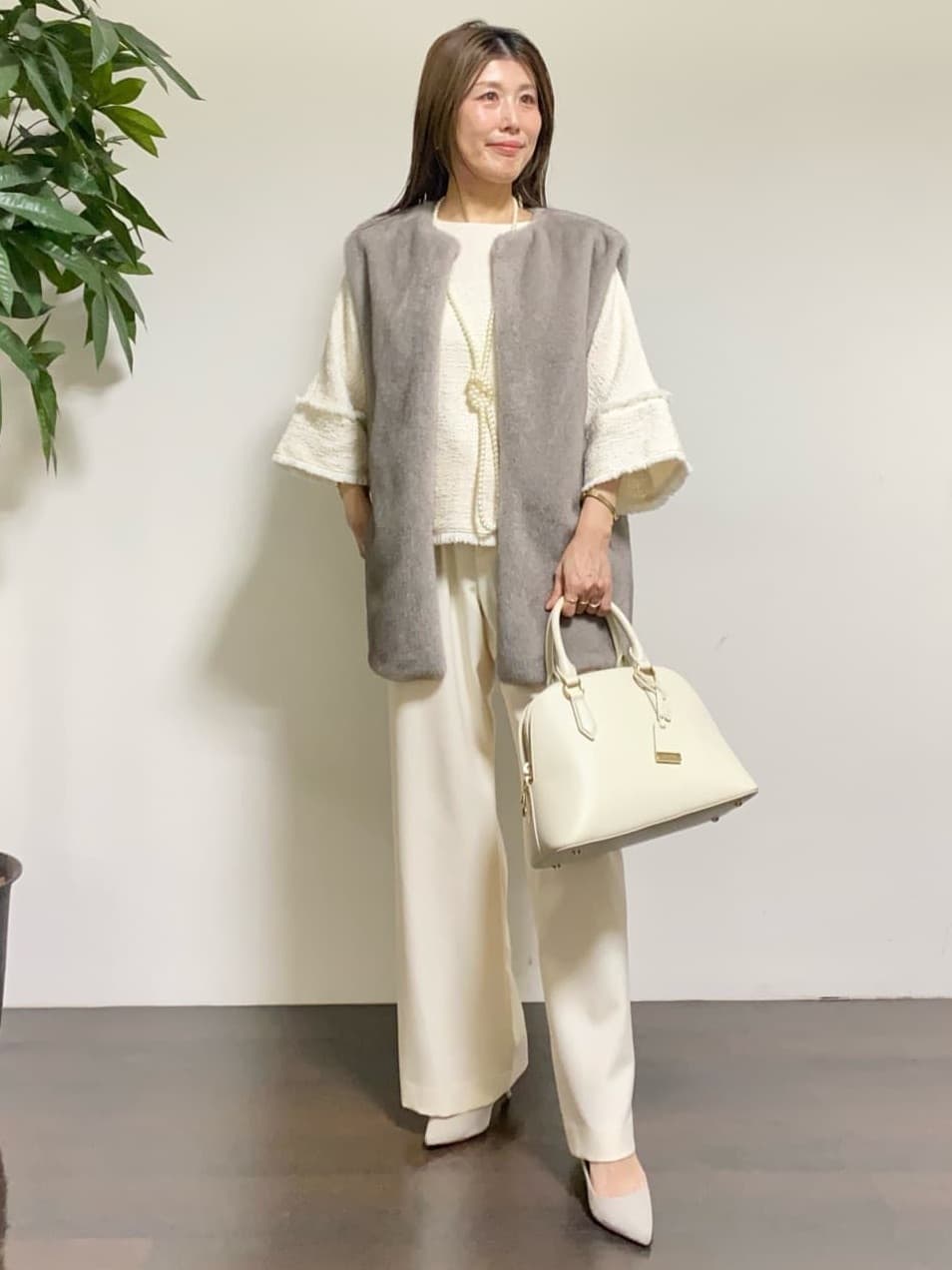 tomoさんの「UNTITLED｜【きれいめ／体型カバー】ツイードドルマントップス」を使ったコーディネート