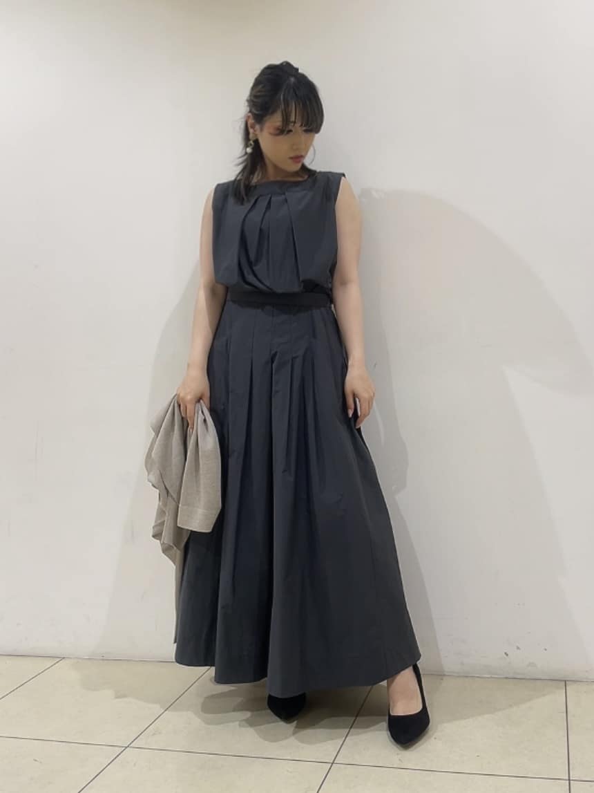 watanabeさんの「UNTITLED｜【前後2WAY/アンサンブル可/ゆったり】シアーカーディガン」を使ったコーディネート