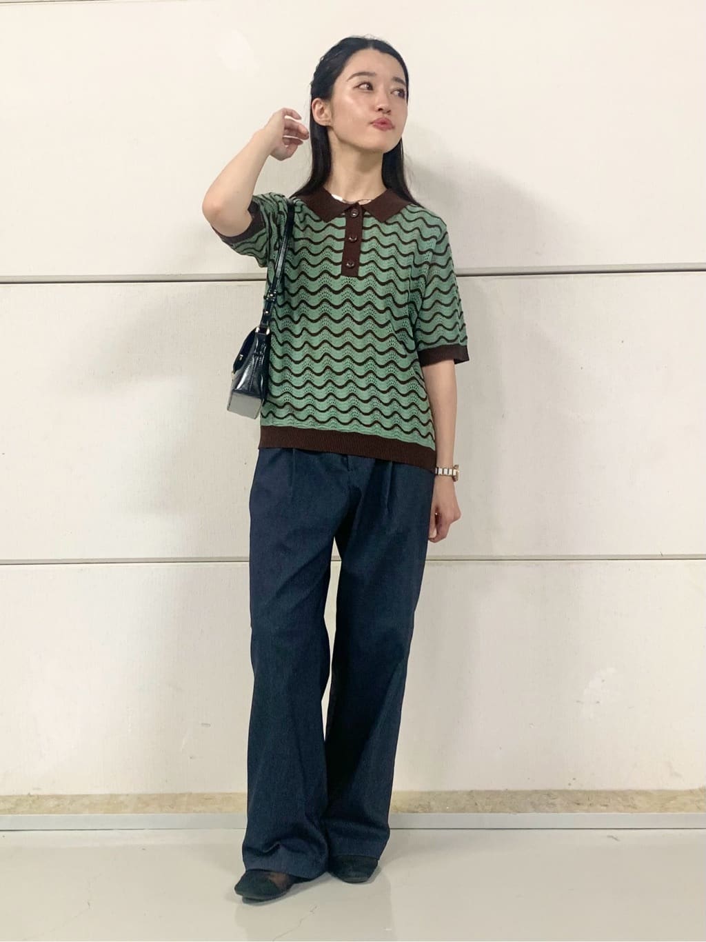 sahoさんの「THE SHOP TK｜【美脚見え】タックワイドパンツ【セットアップ可】」を使ったコーディネート