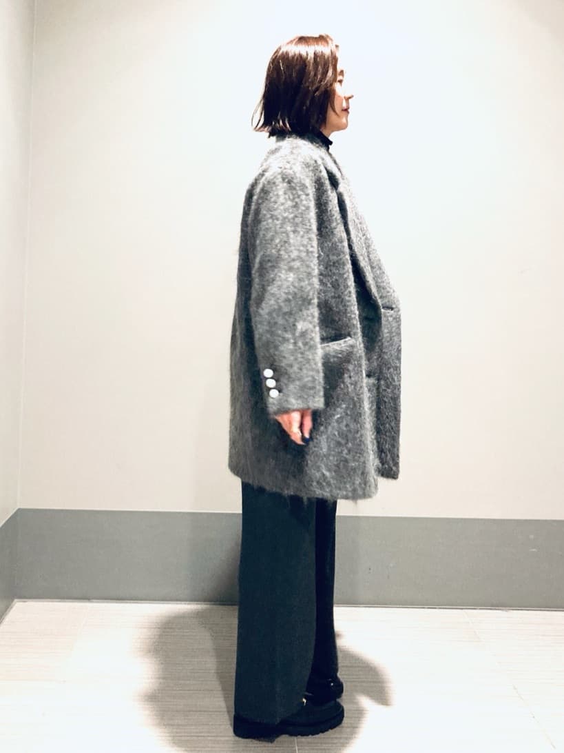 Furuさんの「DRESSTERIOR｜【インナー使いに最適/しっとり暖かな吸湿発熱素材】タートルネックプルオーバー」を使ったコーディネート