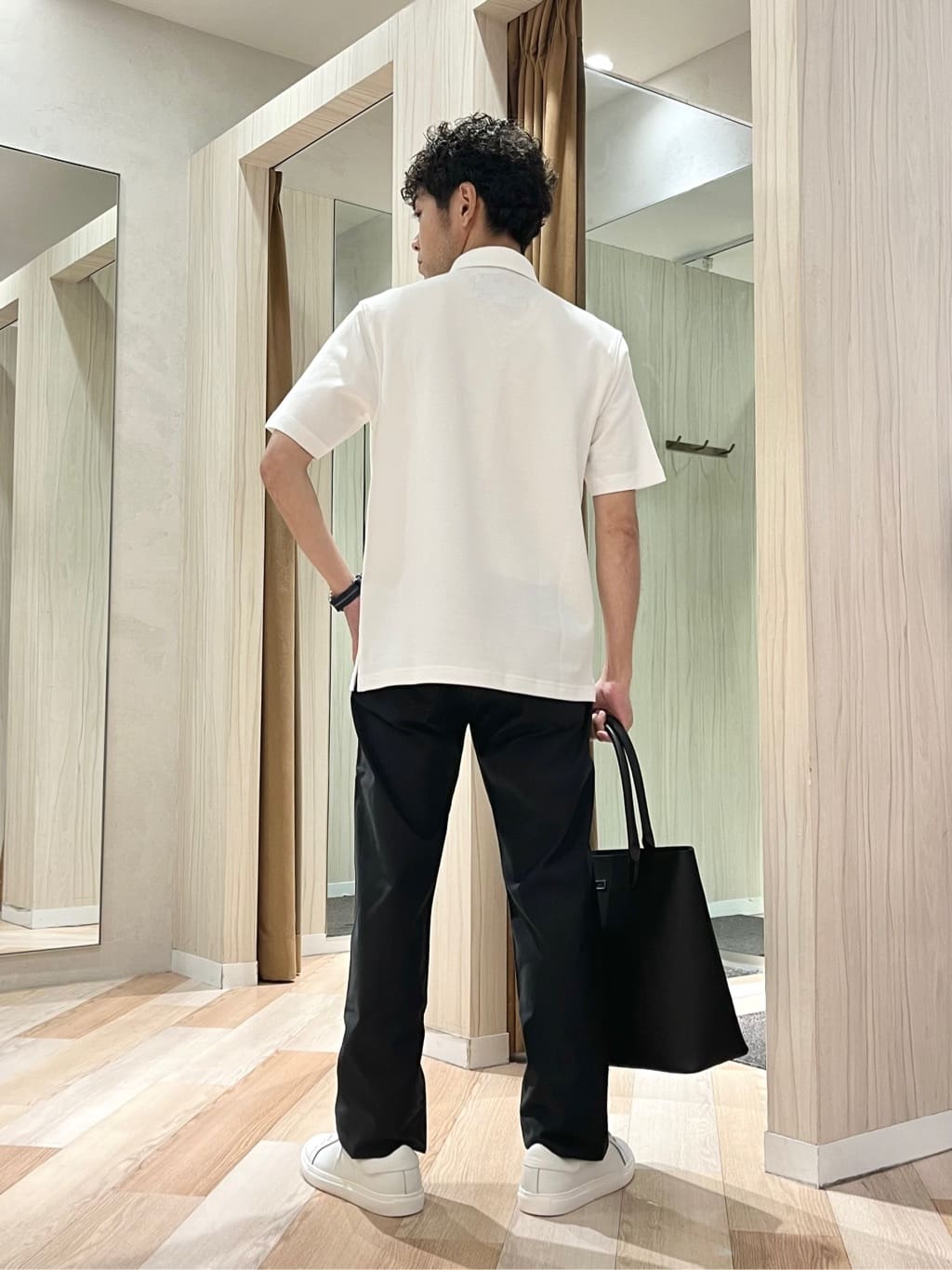 URAさんの「TAKEO KIKUCHI｜【Made in JAPAN】播州織 ストレッチ パンツ」を使ったコーディネート
