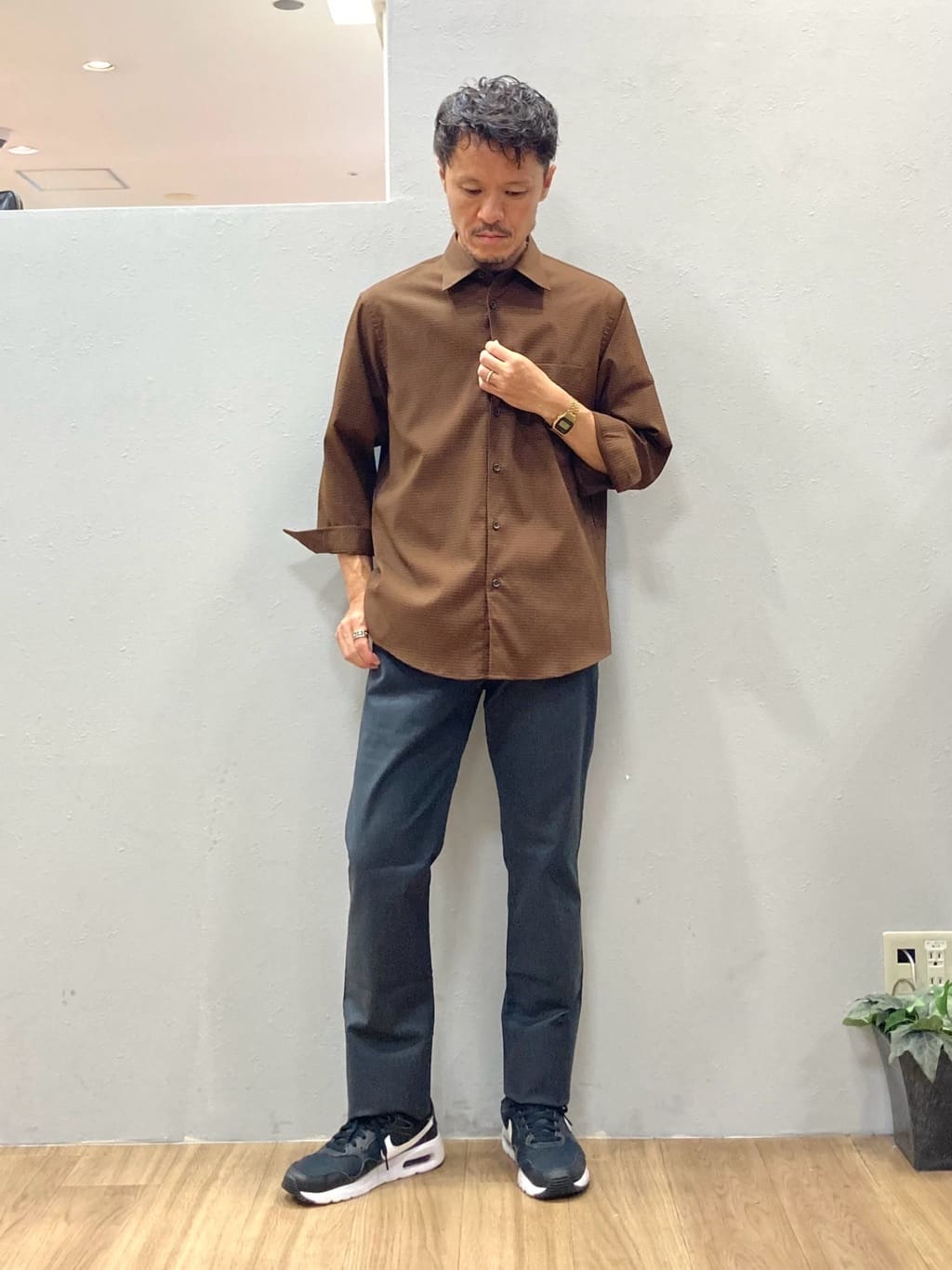 シュンさんの「TAKEO KIKUCHI｜【COOL CITY WEAR】DotAir（R）サッカー シャツ」を使ったコーディネート