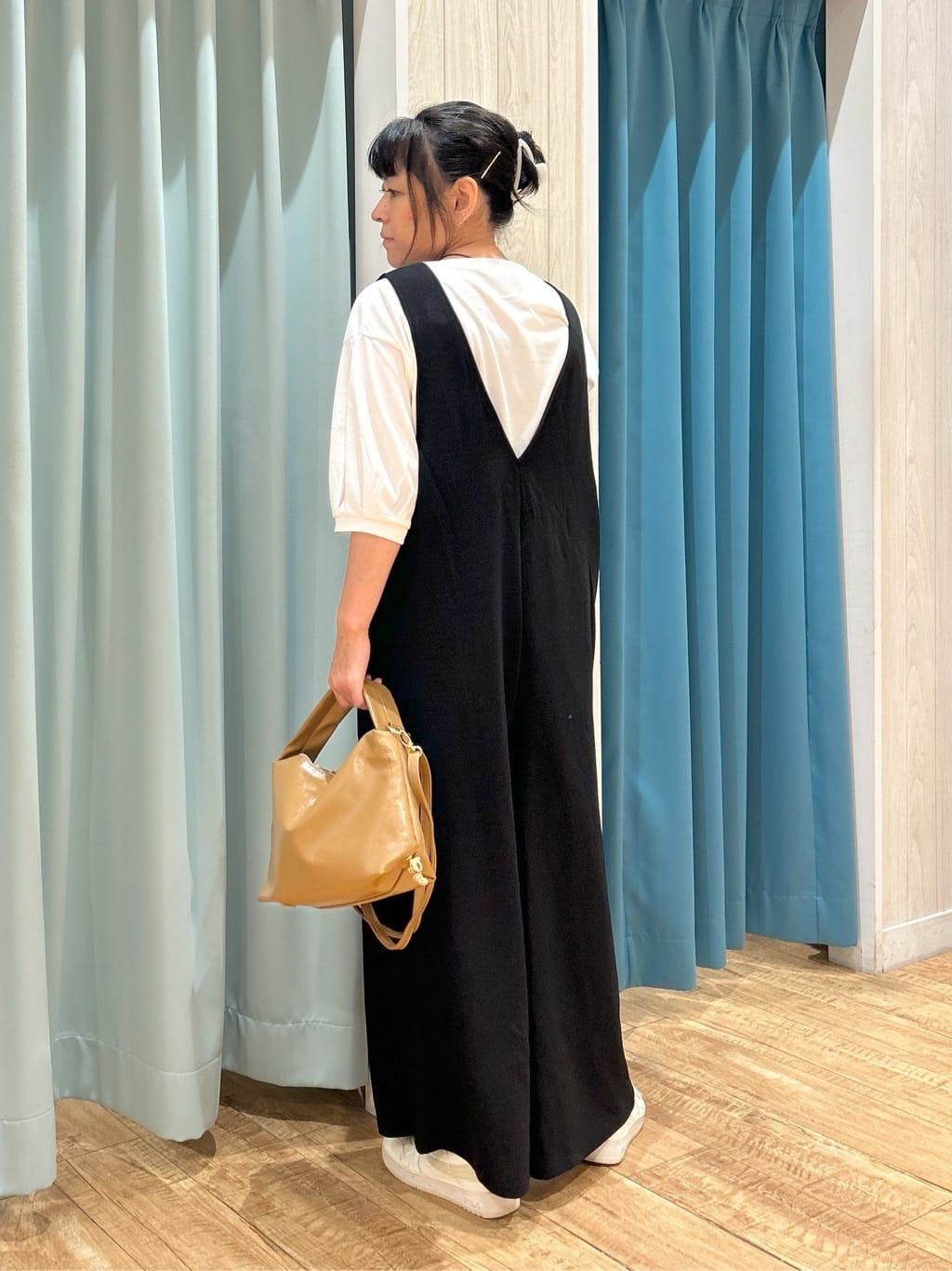 わかさんの「SHOO･LA･RUE｜【前後2WAY/洗える】さらっと着られるサロペット」を使ったコーディネート