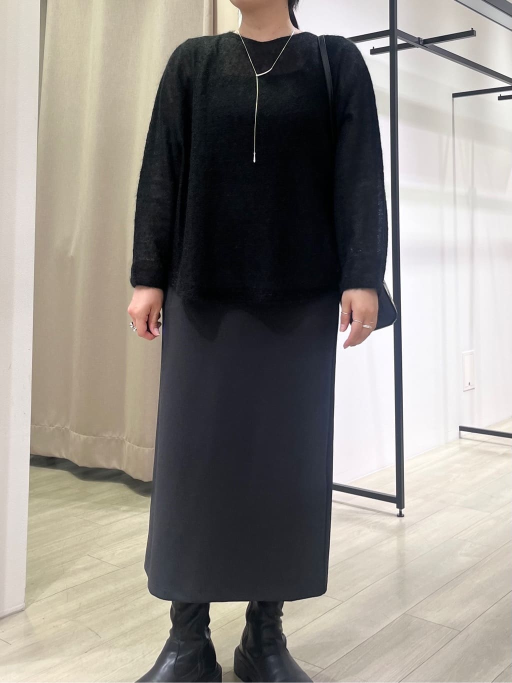 hasuさんの「INDIVI｜【キッドモヘヤ素材】ラウンドヘムニット」を使ったコーディネート