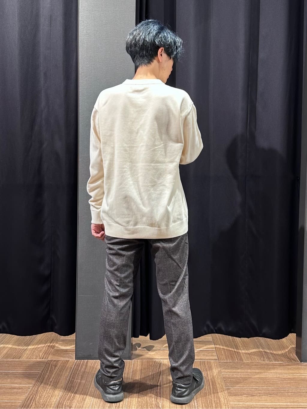 tomoyaさんの「THE SHOP TK｜【触れるたびに心地良い】ライトモールニット　洗濯機OK/ユニセックスでおすすめ！」を使ったコーディネート