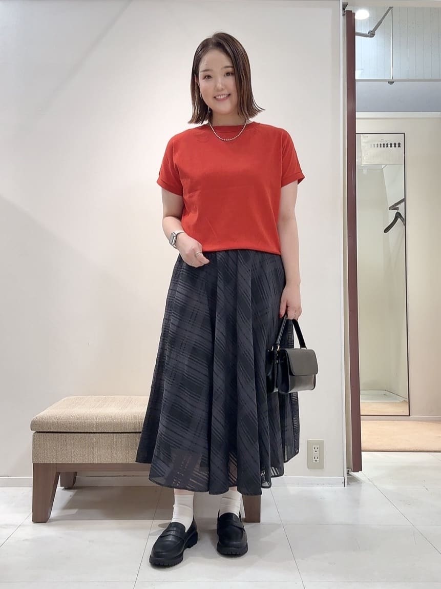YUIさんの「UNTITLED｜【洗える/前後2WAY】ネックプルオーバーニット」を使ったコーディネート