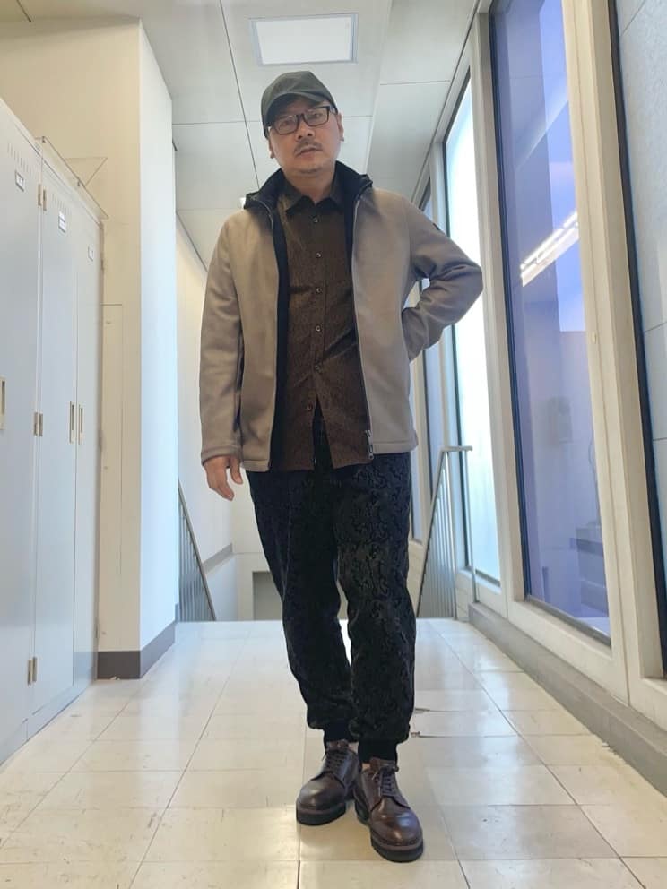 MAKOTO AIさんの「TAKEO KIKUCHI｜【JUST ONE LAYER】ダウンファブリック ジップアップ フード ブルゾン」を使ったコーディネート