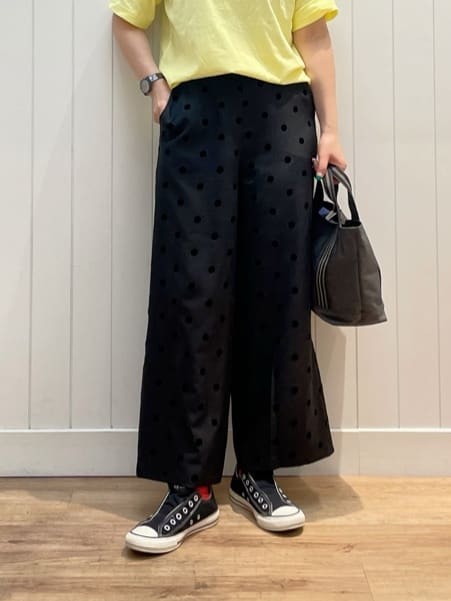 mikaさんの「Dessin｜【洗える】オーガニックコットンロゴTシャツ」を使ったコーディネート