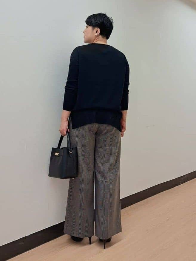 ますこさんの「UNTITLED｜【8色展開/体型カバー】魅せるタイムレスニット」を使ったコーディネート