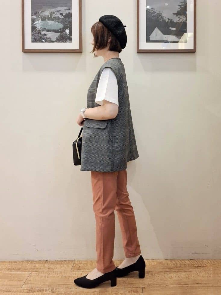 まあるさんの「SHOO･LA･RUE｜【S-LL/セットアップ可/洗濯後しわになりにくい】ダブルベスト」を使ったコーディネート