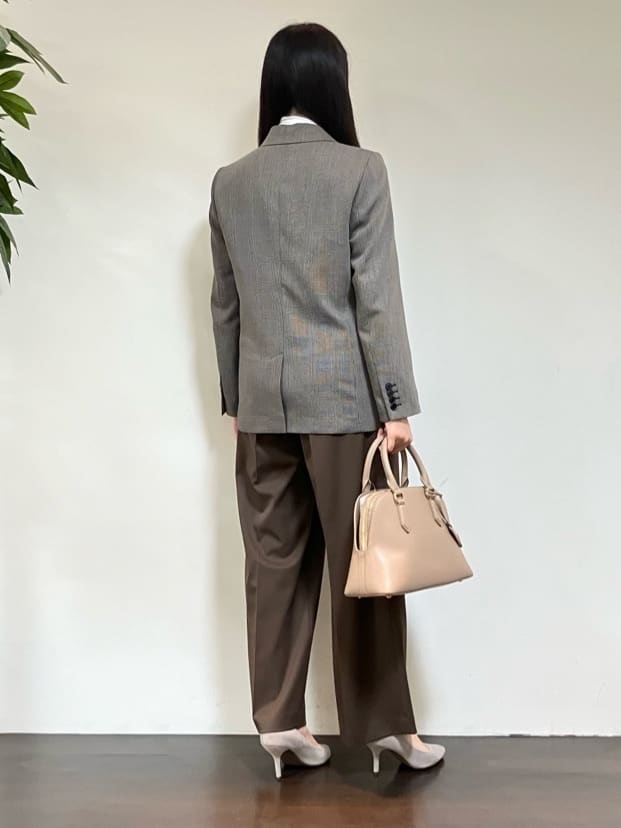 カレンさんの「UNTITLED｜【セットアップ可】ウールライク ダブルブレストジャケット」を使ったコーディネート
