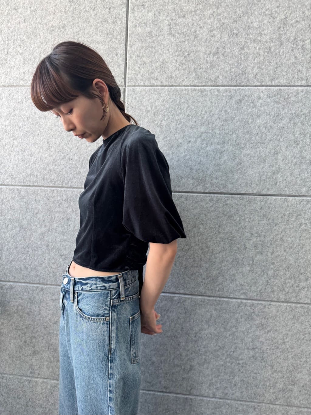 designer yukaさんの「CODE A｜velvet ribbon pullover」を使ったコーディネート