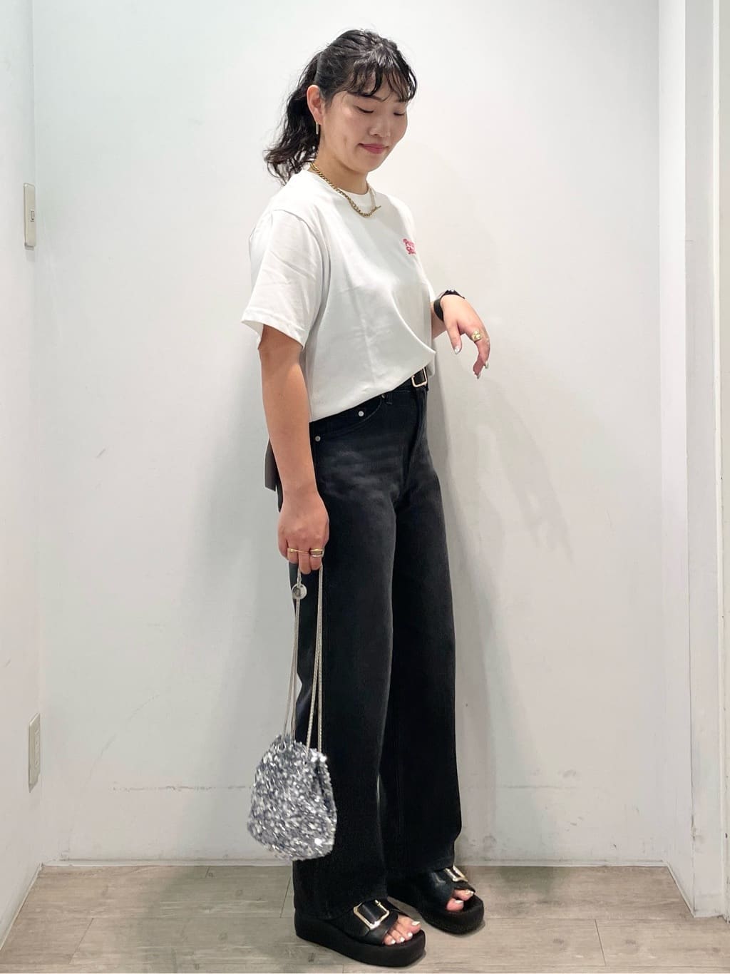 sumicaさんの「OPAQUE.CLIP｜【Pontre Studio／ポンレストゥディオ】別注グラフィックTシャツ」を使ったコーディネート