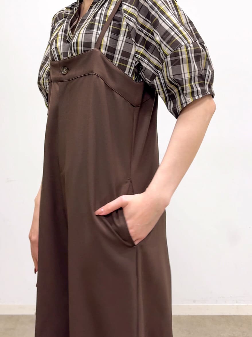 𝐜𝐡𝐢𝐤𝐚さんの「SHOO･LA･RUE｜【S-LL/洗濯後しわになりにくい】ランタンスリーブで女性らしく 5分袖スキッパーブラウス」を使ったコーディネート