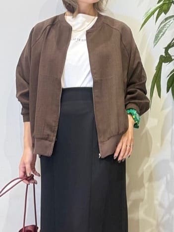 misakiさんの「SHOO･LA･RUE｜【洗濯機可/S-LL】さっと羽織れる 軽量リブブルゾン」を使ったコーディネート