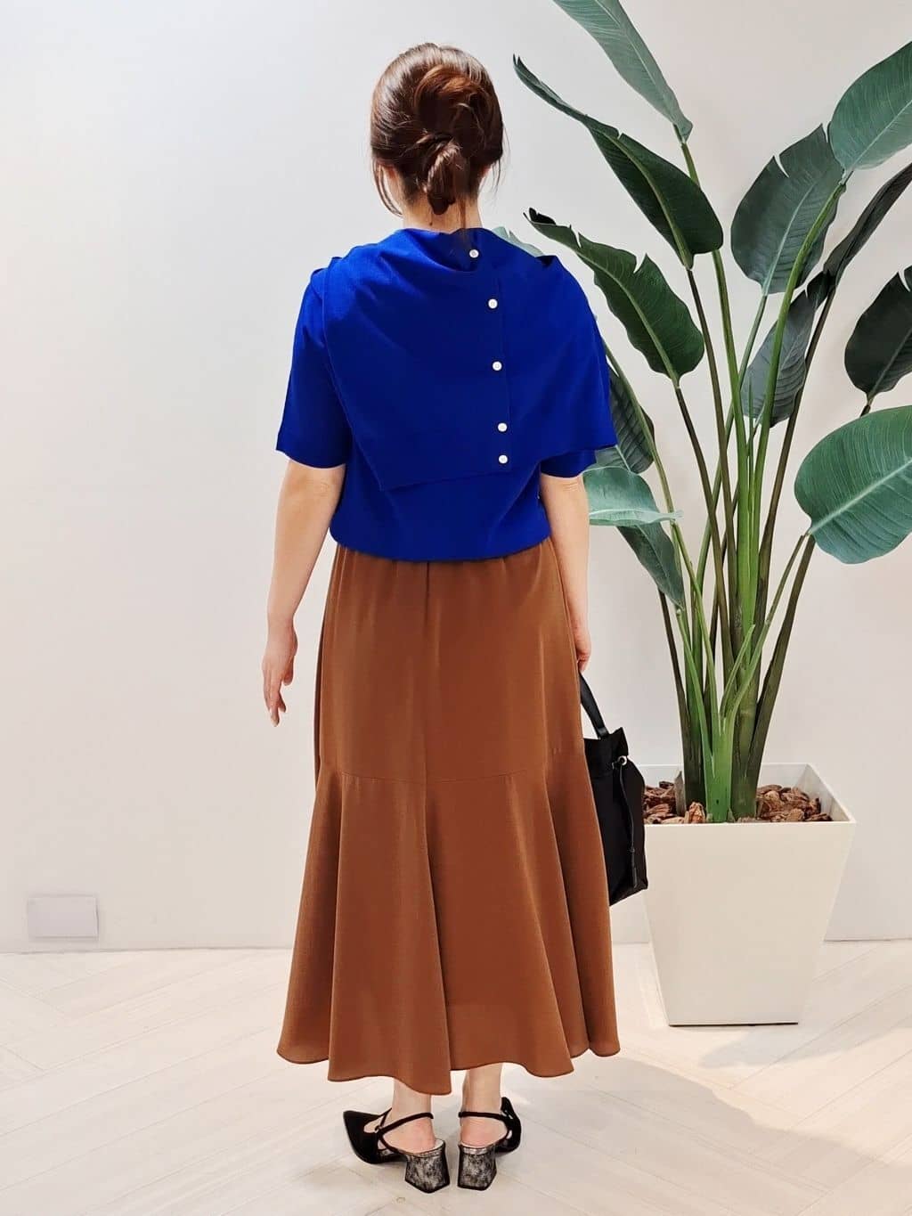 YuKaRiさんの「UNTITLED｜【アンサンブル可/薄手】ベーシッククルーネックカーディガン」を使ったコーディネート