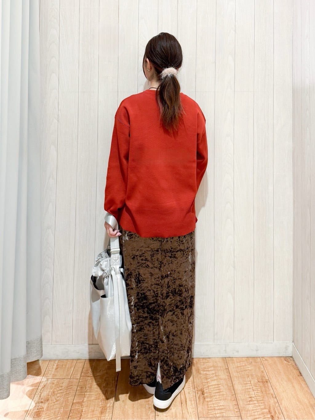 愛さんの「SHOO･LA･RUE｜【S-LL/洗える】一枚で簡単こなれ見え スポンディッシュ 裾レイヤード風ニット【CIRCRIC】」を使ったコーディネート